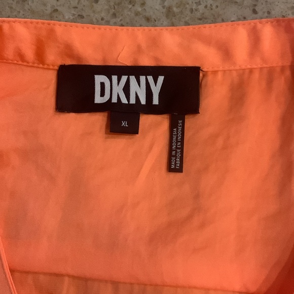 NWT DKNY Pleated Front Orange Sleeveless Blouse Size XL - Picture 4 of 5